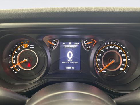 Used 2025 Jeep Wrangler Sport AWD/4WD image 13