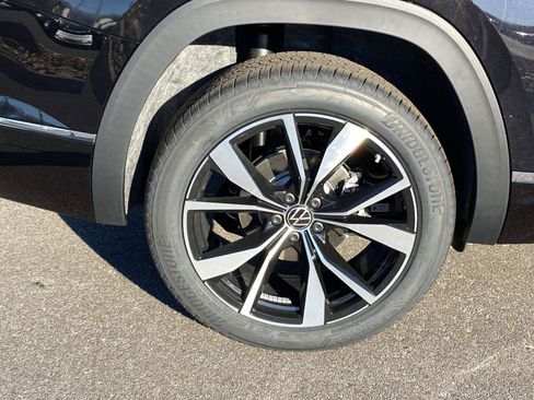 New 2026 Volkswagen Atlas SEL Premium R-Line AWD/4WD image 7