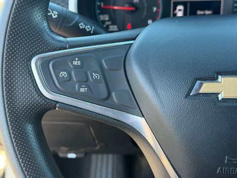 Used 2022 Chevrolet Malibu LT FWD image 17