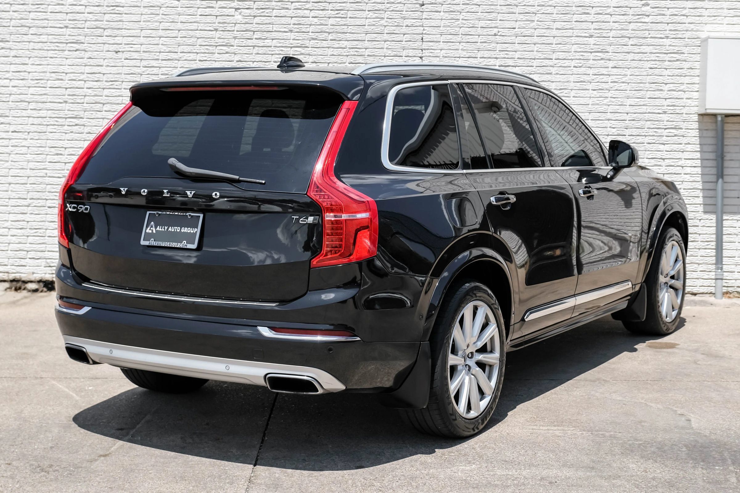 Used 2017 Volvo XC90 T6 Inscription w/ Vision Package AWD/4WD image 8