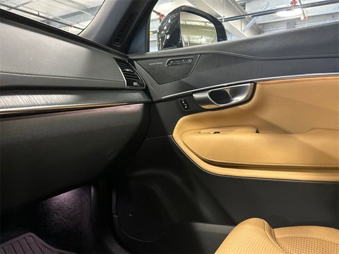 Certified 2023 Volvo XC90 T8 Ultimate w/ Protection Package Premier image 20