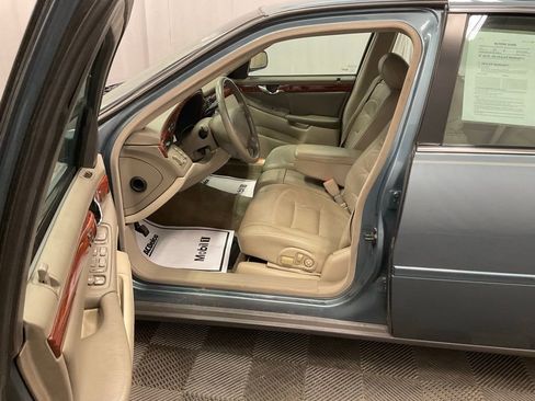 Used 2000 Cadillac De Ville w/ Comfort/Convenience Pkg image 4