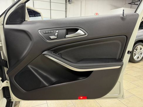 Used 2018 Mercedes-Benz GLA 250 GLA 250 4MATIC Sport Utility 4 image 30