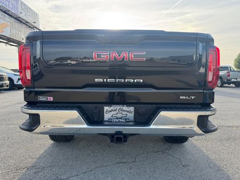 Used 2025 GMC Sierra 1500 SLT image 5