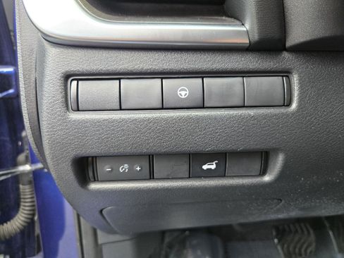 Used 2021 Nissan Rogue SL FWD image 16