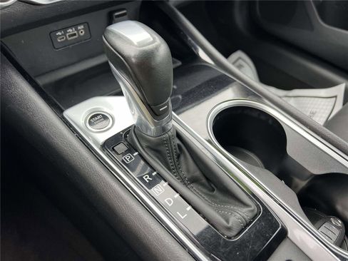 Certified 2021 Nissan Altima 2.5 SV w/ SV Premium Package image 38