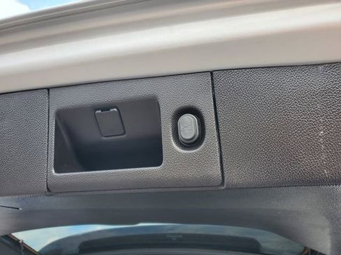 Used 2018 GMC Yukon Denali AWD/4WD image 31