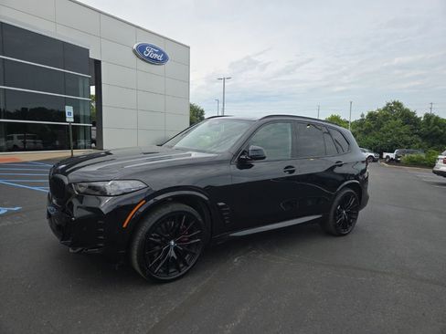 Used 2025 BMW X5 xDrive40i w/ Executive Package AWD/4WD image 3