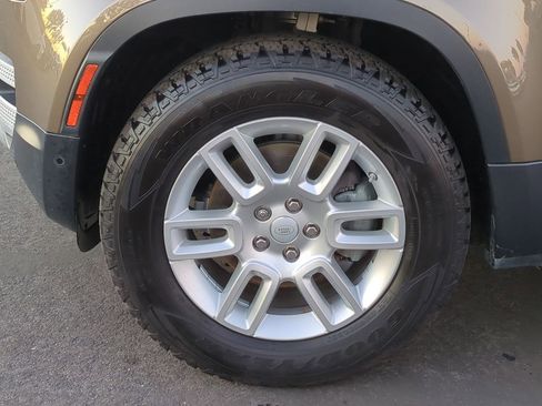 Used 2020 Land Rover Defender 110 S image 27