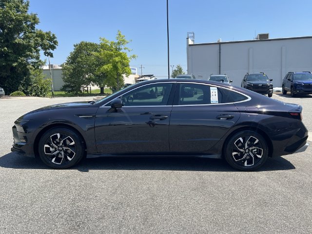 Used 2025 Hyundai Sonata SEL AWD/4WD image 10