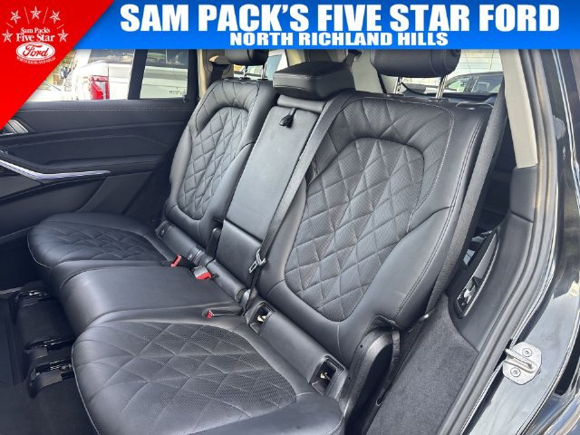 Used 2024 BMW X7 xDrive40i AWD/4WD image 32