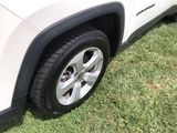 Used 2018 Jeep Compass Latitude image 2