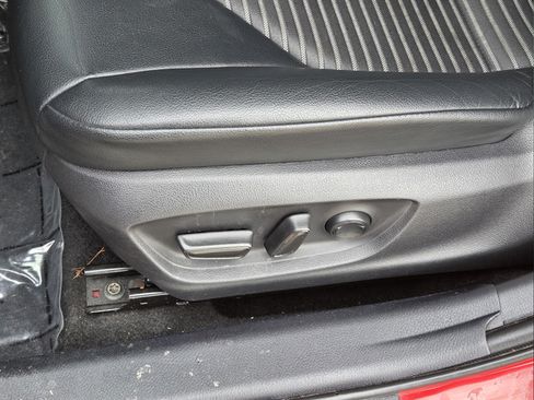 Used 2021 Toyota Camry SE FWD image 22