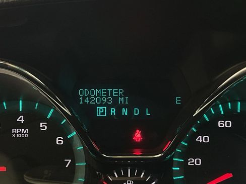 Used 2015 Chevrolet Traverse LT w/ Style and Technology Package AWD/4WD image 39