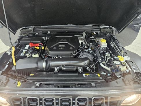 Used 2024 Jeep Wrangler Unlimited Sport AWD/4WD image 41
