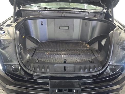 Used 2023 Ford F150 Lightning Platinum AWD/4WD image 16