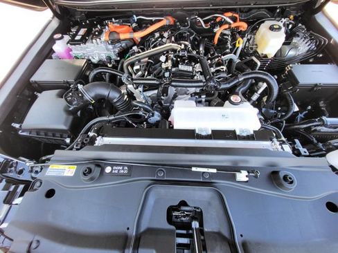 Used 2025 Toyota Land Cruiser AWD/4WD image 11