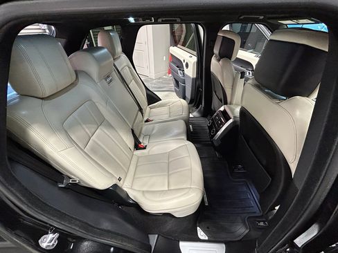 Used 2020 Land Rover Range Rover Sport HSE image 45