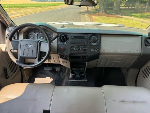 Used 2008 Ford F350 XL RWD image 17