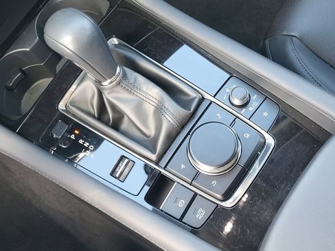 Used 2024 MAZDA MAZDA3 2.5 Turbo Sedan w/Premium Plus image 13