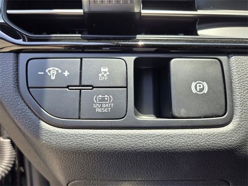 New 2026 Kia Sportage LX image 14