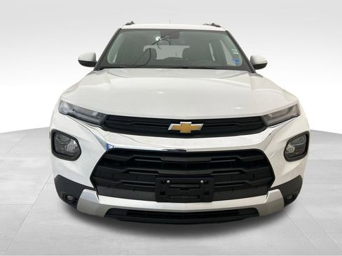 Used 2023 Chevrolet TrailBlazer LT w/ Convenience Package FWD image 9