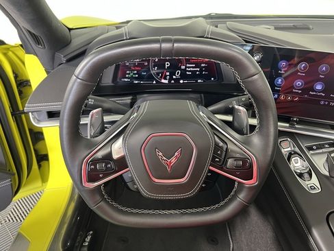 Used 2022 Chevrolet Corvette Stingray Premium Conv w/ Z51 Performance Package image 29