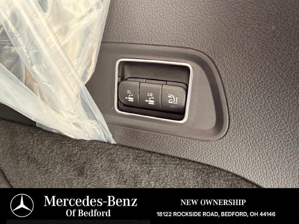 Used 2026 Mercedes-Benz GLS 450 4MATIC image 26
