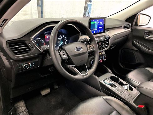 Used 2022 Ford Escape SEL image 12