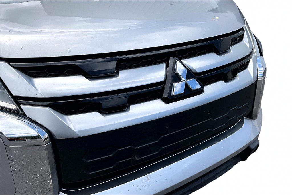 Used 2020 Mitsubishi Outlander Sport SE AWD/4WD image 31