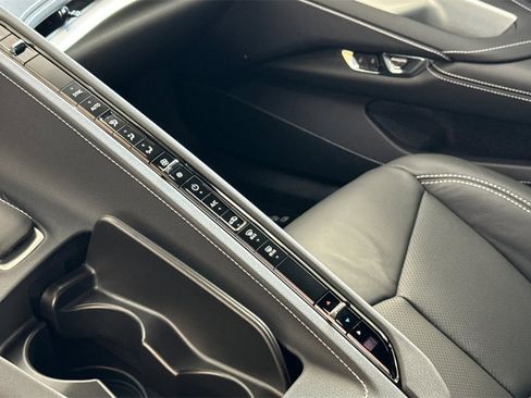 Used 2024 Chevrolet Corvette Stingray Coupe w/ 1LT image 15