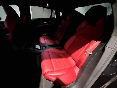 Used 2025 Porsche Panamera GTS image 31