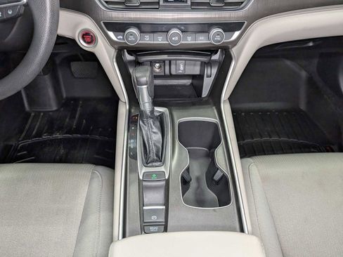 Used 2018 Honda Accord LX image 18