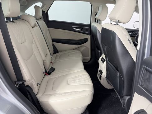 Used 2023 Ford Edge Titanium w/ Class II Trailer Tow Package image 29