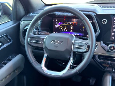 Used 2024 Chevrolet Colorado ZR2 image 21