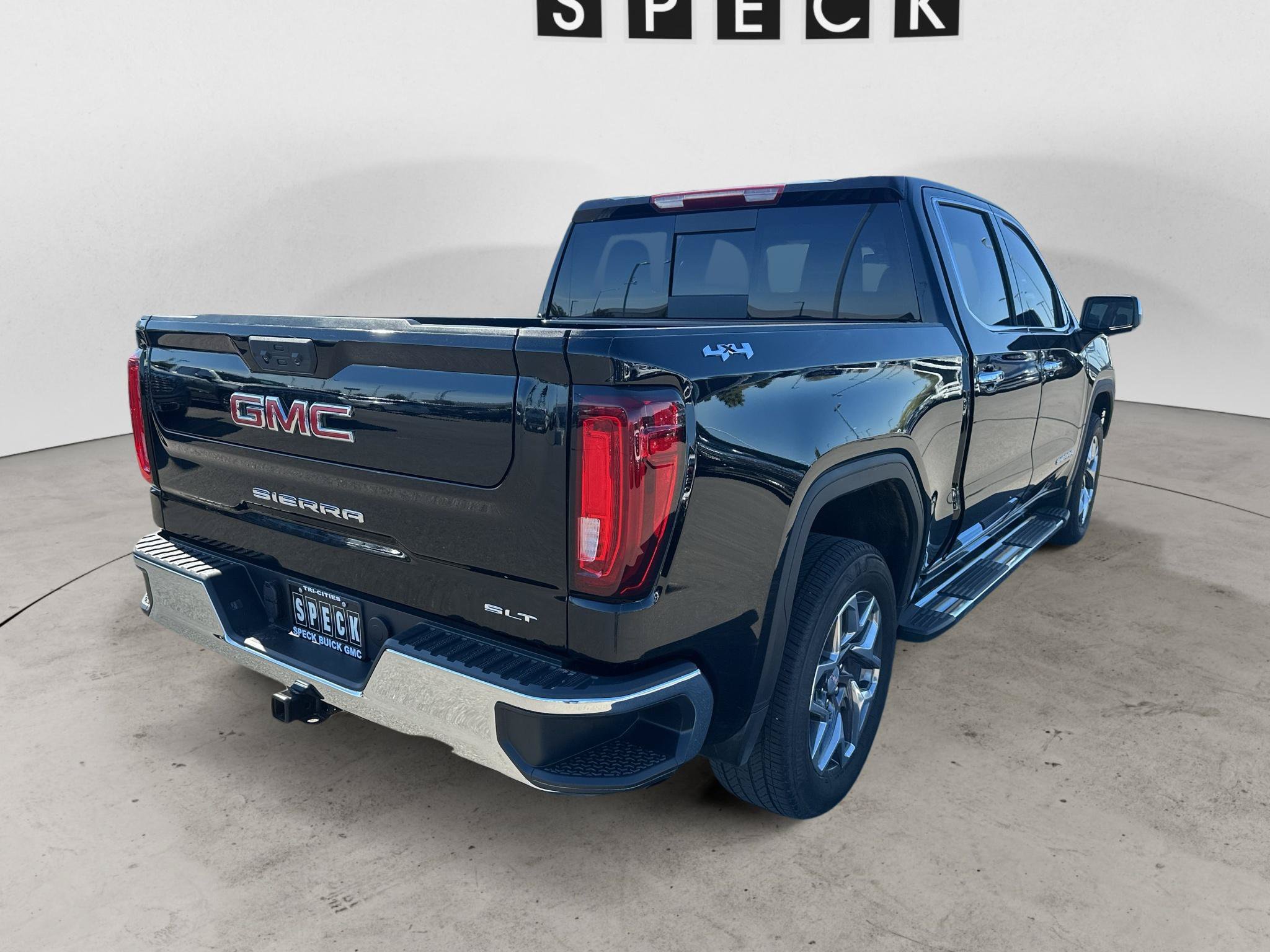 Used 2026 GMC Sierra 1500 SLT w/ SLT Premium Package AWD/4WD image 5