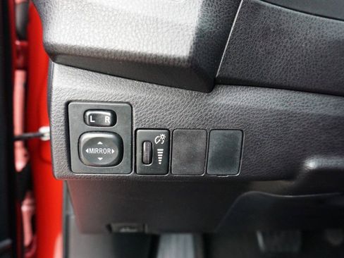 Used 2016 Toyota Corolla S image 20