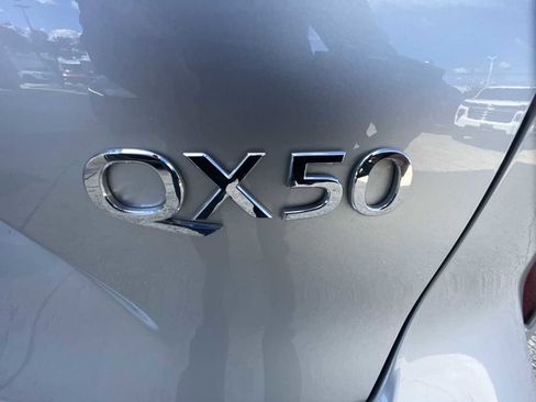 Used 2021 INFINITI QX50 Sensory image 33