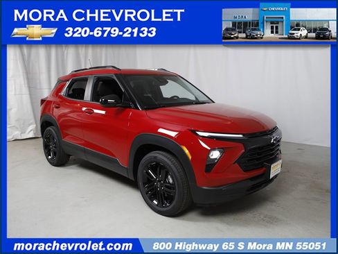 New 2026 Chevrolet TrailBlazer LT w/ Convenience Package AWD/4WD image 1