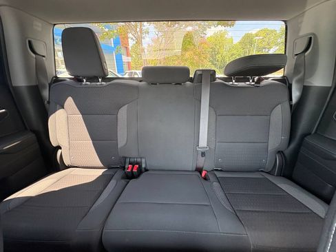 Used 2023 Chevrolet Silverado 1500 LT AWD/4WD image 12