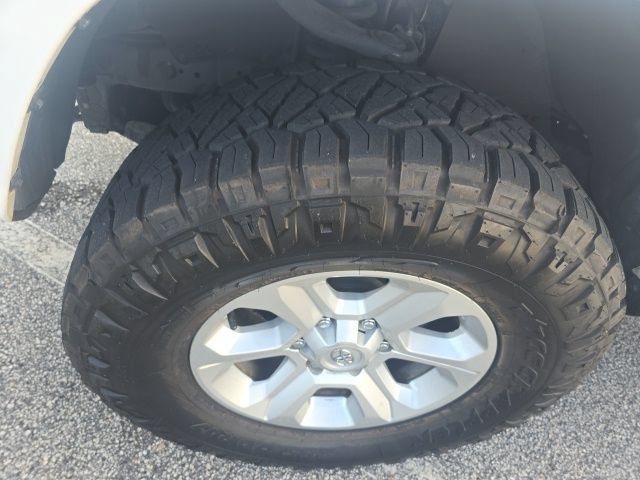 Used 2024 Toyota 4Runner SR5 Premium w/ Moonroof Package RWD image 5