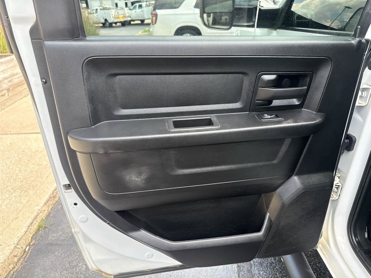Used 2022 RAM 3500 Tradesman w/ Chrome Appearance Group AWD/4WD image 20