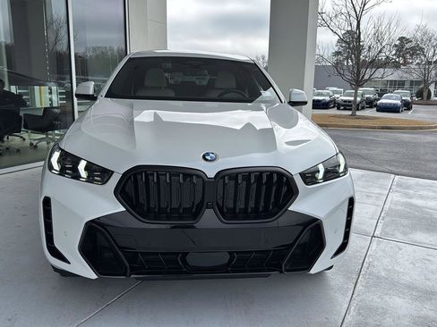 New 2026 BMW X6 xDrive40i w/ Executive Package image 7