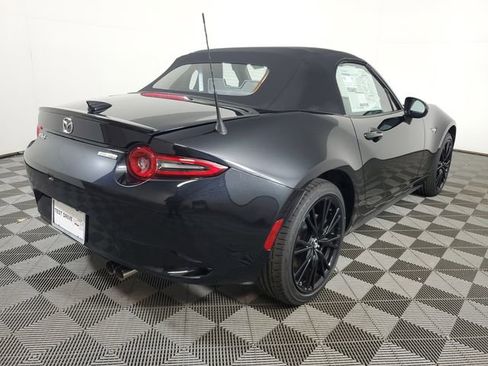 New 2026 MAZDA MX-5 Miata Club w/ Interior Package RWD image 6