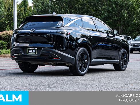 Used 2025 Nissan Murano SV AWD/4WD image 6