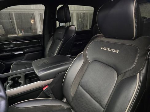 Used 2022 RAM 1500 Laramie AWD/4WD image 22