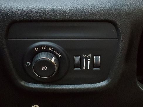 New 2025 Jeep Grand Cherokee L Limited image 36