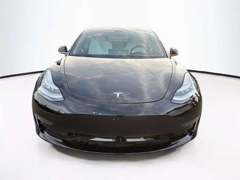 Used 2019 Tesla Model 3 Performance image 2