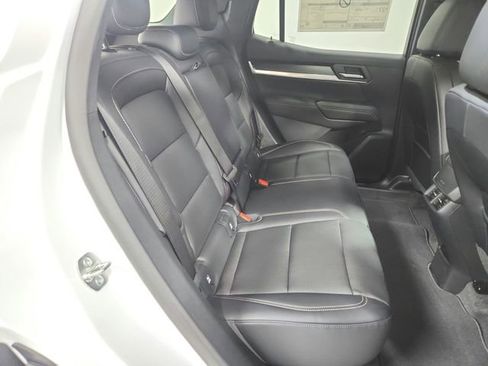 New 2026 GMC Terrain Elevation w/ Elevation Premium Package FWD image 38