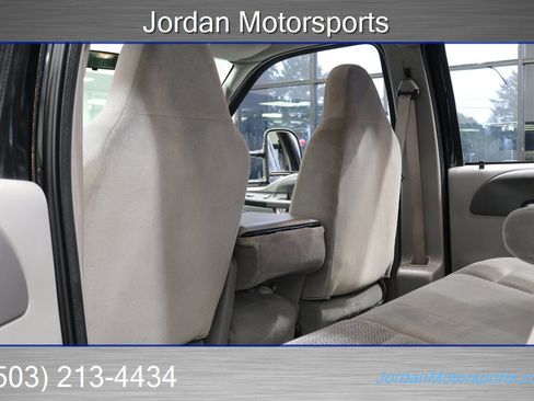 Used 2001 Ford F350 XLT image 82